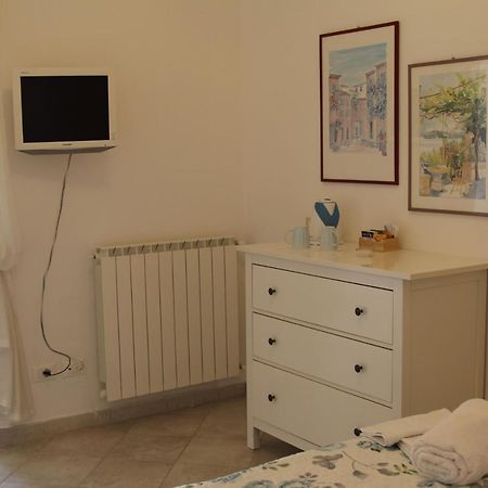 La Stanza Di Vali Casa de hóspedes Sperlonga Exterior foto